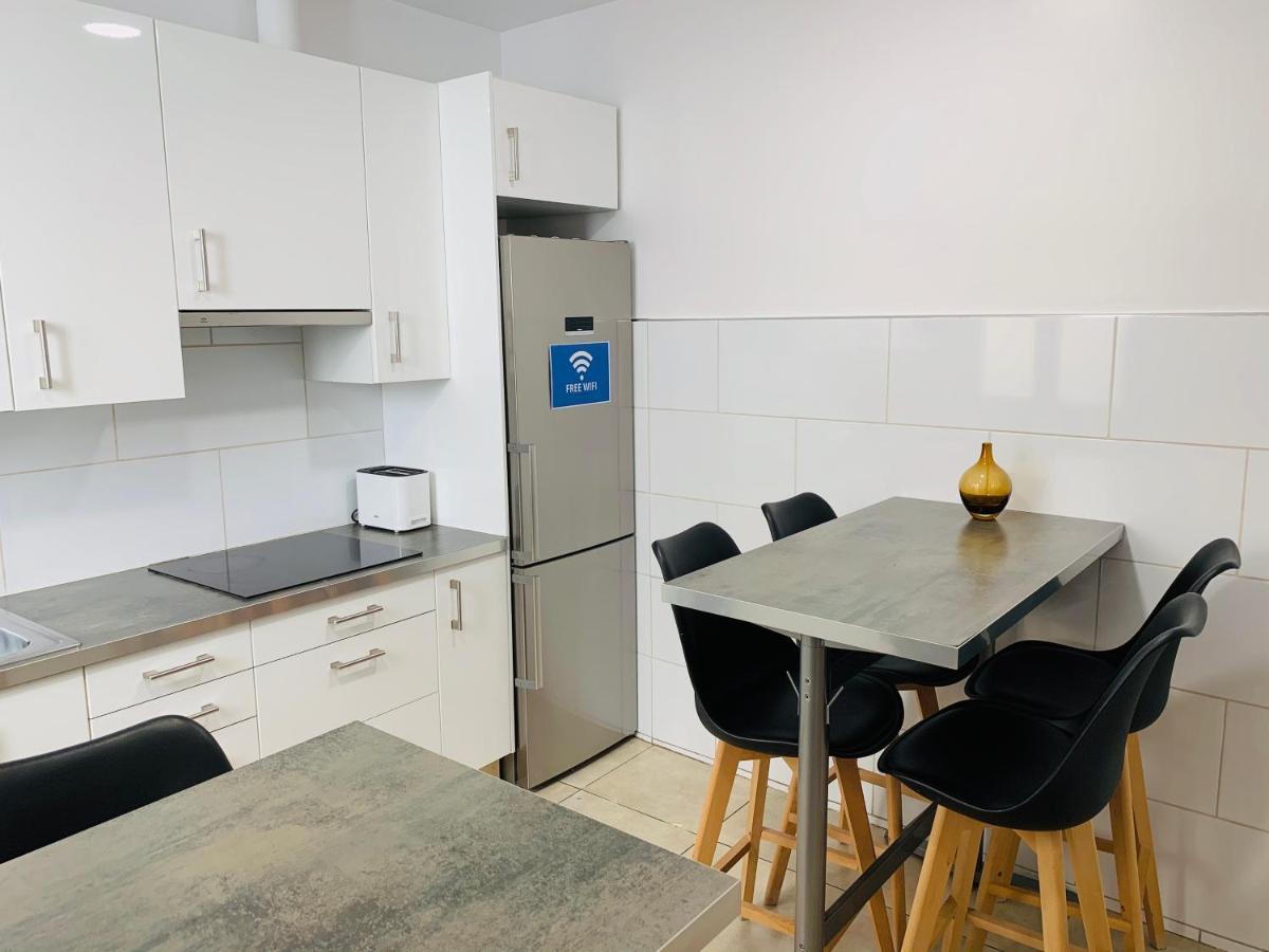 Aptbcn Super Balmes Appartement *